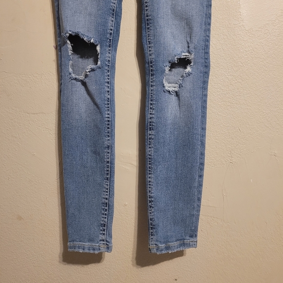 Free People Distressed Skinny Jeans - Picture 2 of 15